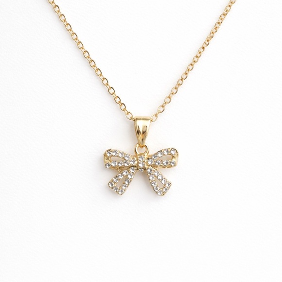 The Unbranded Brand Jewelry - Elegant Gold Bow Pendant Necklace